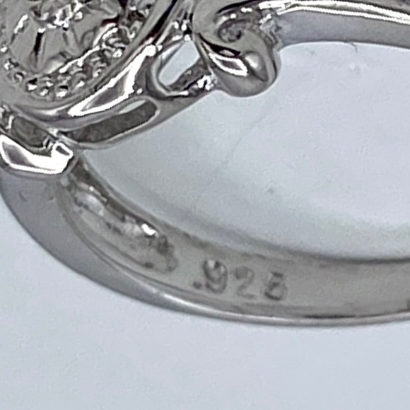 LOVELY White Sapphire Victorian Sterling Silver Scroll Ring Size 7 - Picture 6 of 6